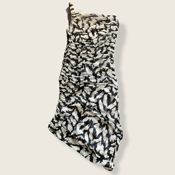 🍋armani Exchange One Shoulder Abstract Dress - Picture 2 of 6